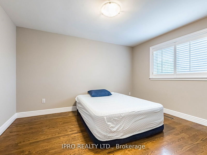 577 Yorkminster Cres  Mississauga, L5R 2A1 | Image 29