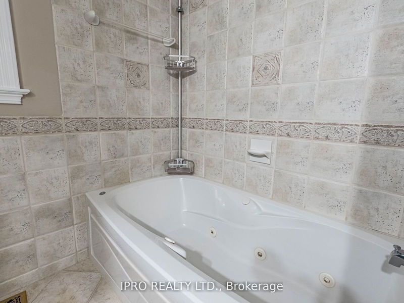 577 Yorkminster Cres  Mississauga, L5R 2A1 | Image 30