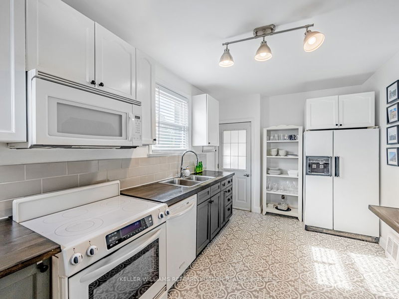 50 Exmoor Dr  Toronto, M9W 1R5 | Image 10