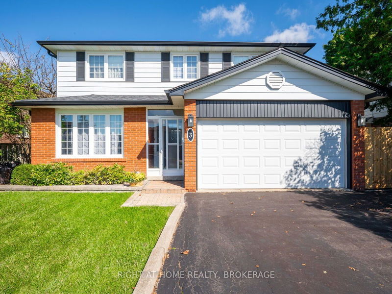 3 Vantage Circ  Mississauga, L5M 2L2 | Image 1