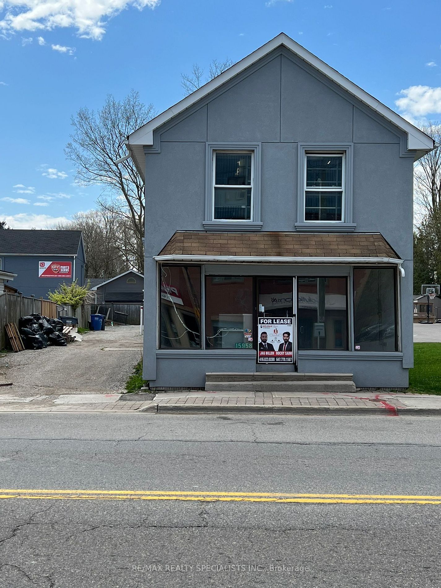 Building in 15958 Airport Road