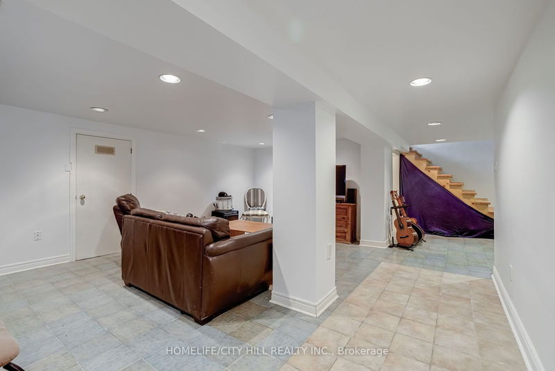 44 Parkchester Rd  Toronto, M6M 2S2 | Image 28