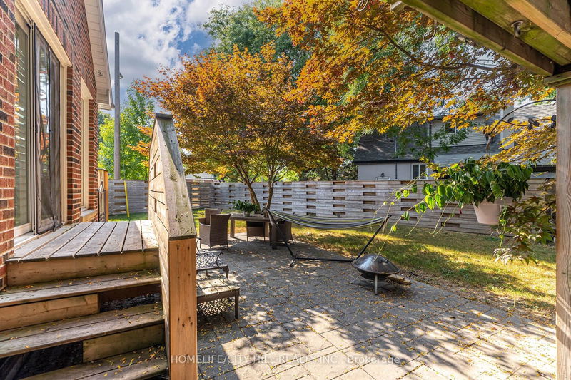 44 Parkchester Rd  Toronto, M6M 2S2 | Image 35