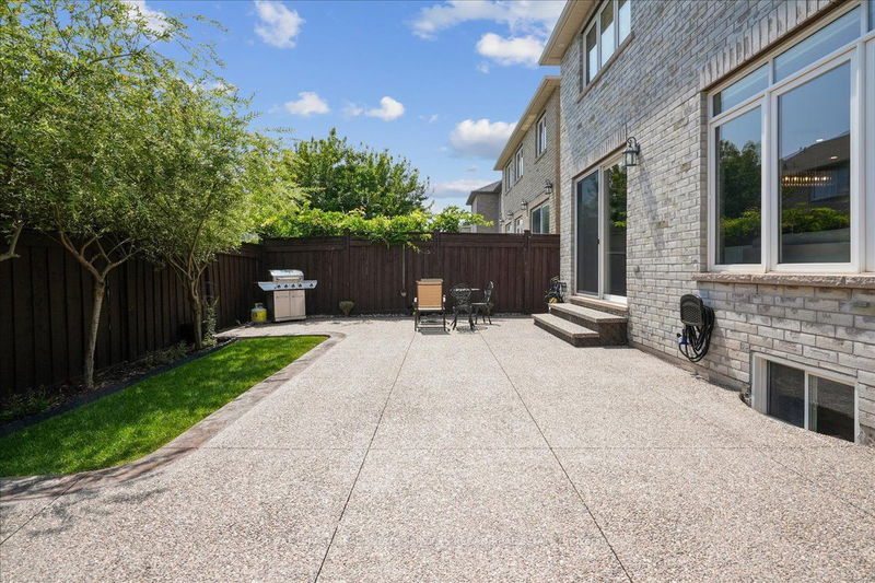 3316 Stalybridge Dr  Oakville, L6M 0L1 | Image 33