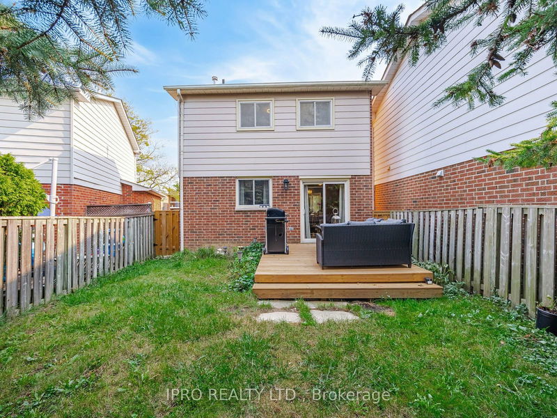 39 Lakecrest Tr  Brampton, L6Z 1S3 | Image 34