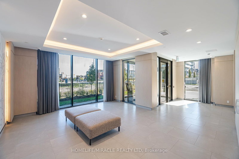 811 - 215 Veterans Dr W, Brampton, L7A 5L6 | Image 3