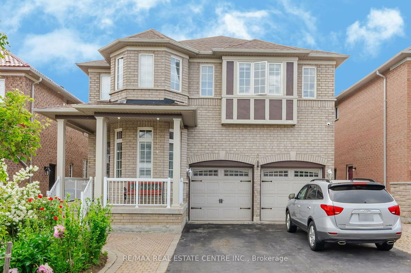 8 Goreridge Cres  Brampton, L6P 1P2 | Image 1