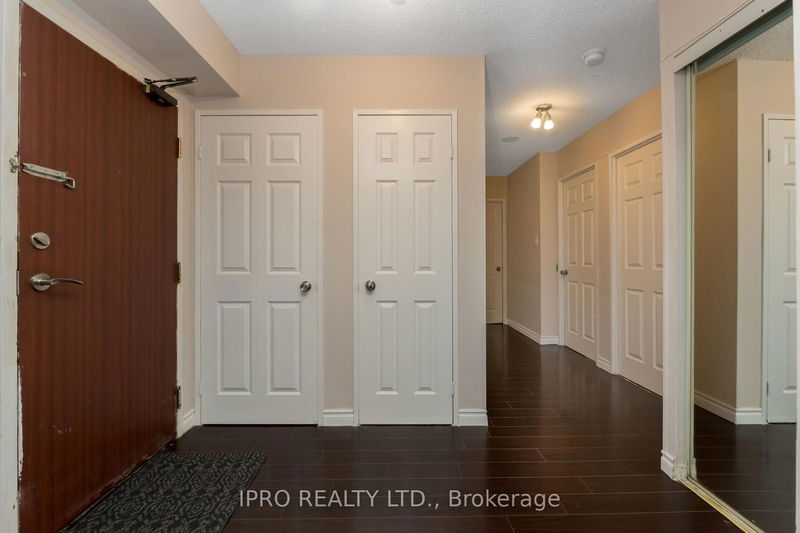  805 - 5 Lisa St  Brampton, L6T 4T4 | Image 3