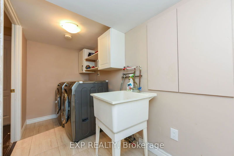 93 NATHANIEL Cres  Brampton, L6Y 5M4 | Image 3