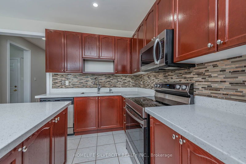 50 Begonia Cres  Brampton, L7A 0M6 | Image 10