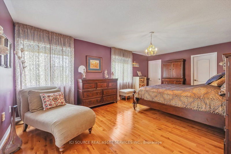 40 Maldives Cres  Brampton, L6P 1L3 | Image 13