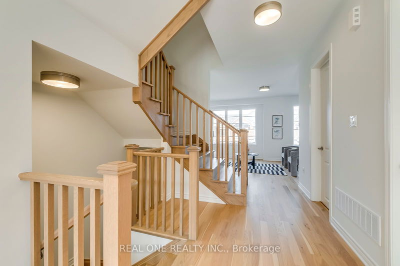 3044 Bramall Gdns  Oakville, L6H 7Y2 | Image 15