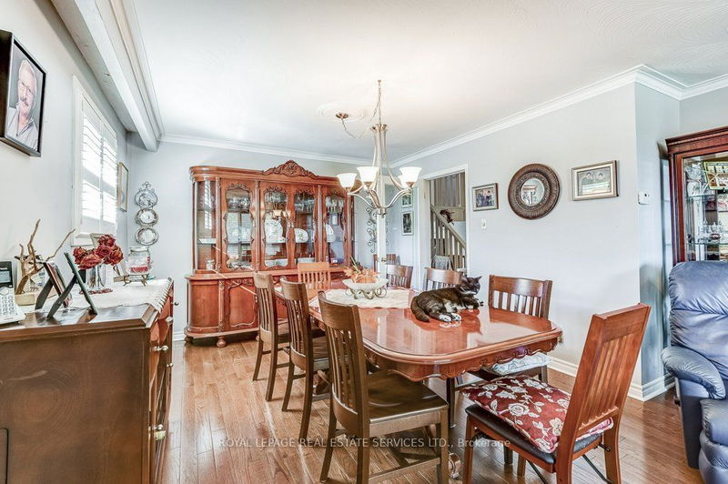 18 Katie Crt  Toronto, M6L 1R6 | Image 8