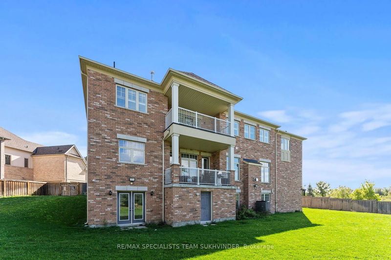 20 Snowdrop Pl  Brampton, L6P 3Y6 | Image 6