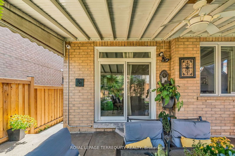 5529 Heatherleigh Ave  Mississauga, L5V 2L4 | Image 38