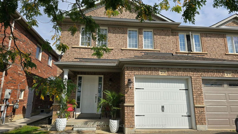 29 Dunure Cres  Brampton, L7A 2Y6 | Image 1