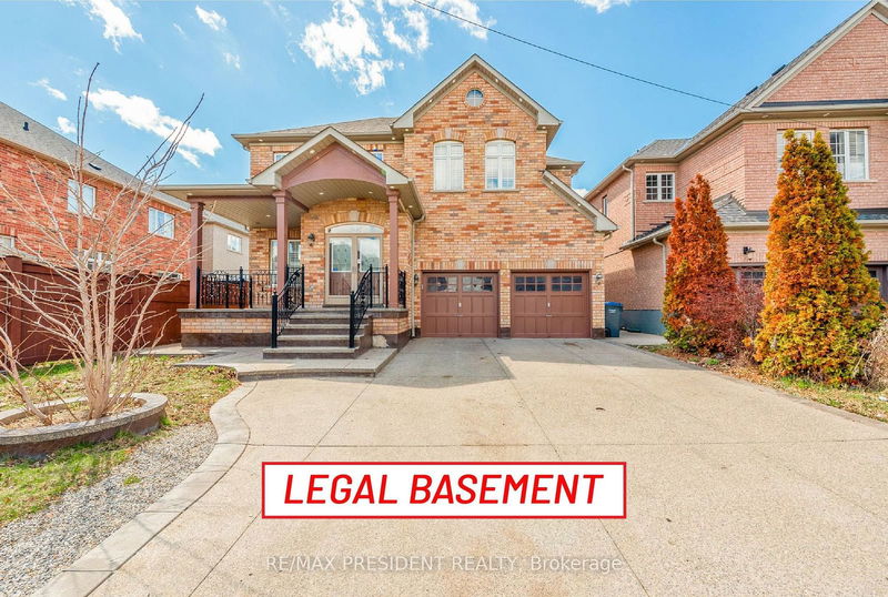 3 Carmel Cres  Brampton, L6P 1Y1 | Image 1