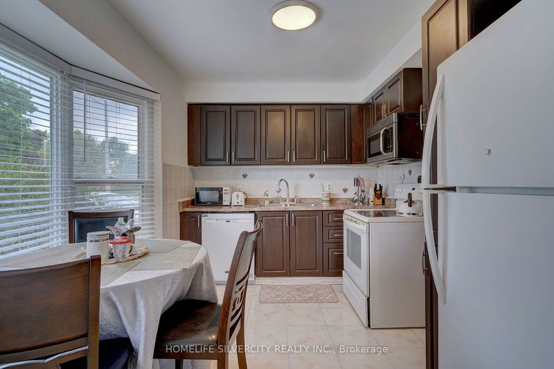 5 Crawford Dr  Brampton, L6V 2C6 | Image 10