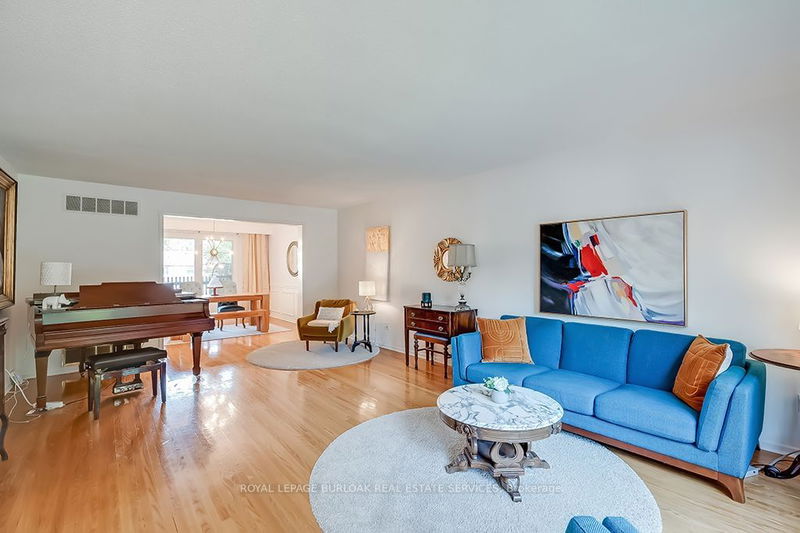 1939 Kerns Rd  Burlington, L7P 3J1 | Image 5