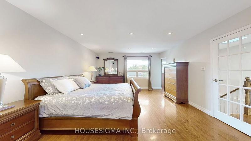 1 Belfry Ave  Toronto, M8Z 2L1 | Image 26