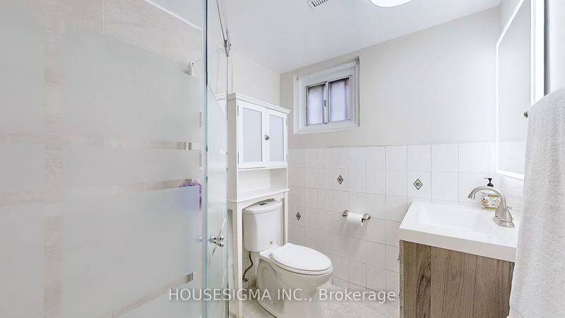 1 Belfry Ave  Toronto, M8Z 2L1 | Image 35