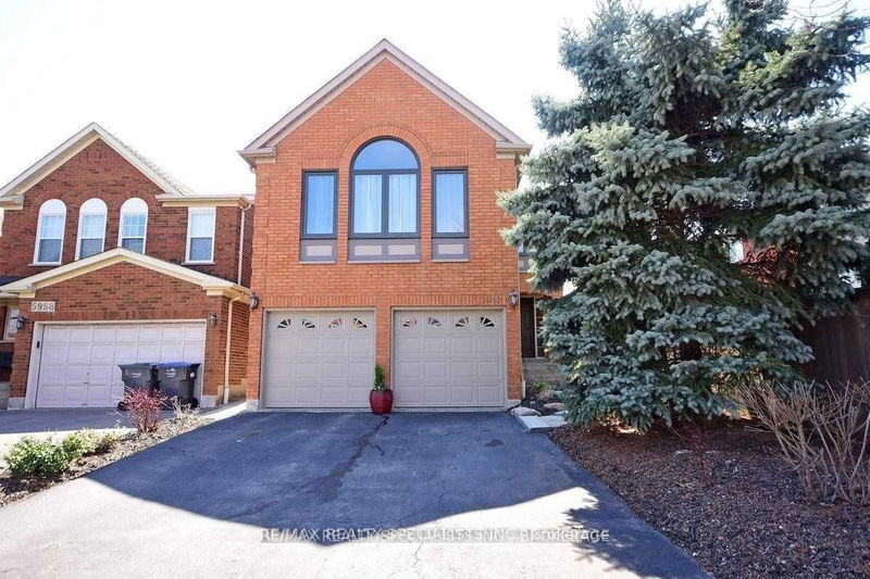 home for lease on Bsmt-5970 Leeside Crescent
