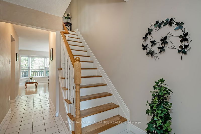  12 - 2004 Glenada Cres  Oakville, L6H 5P5 | Image 5