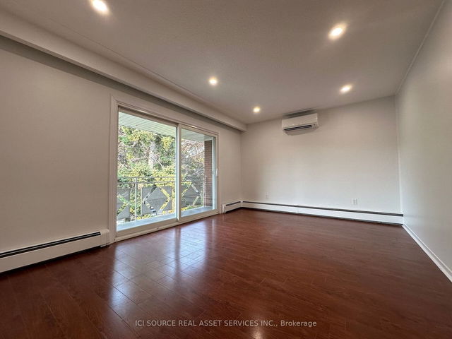 2 - 31 Muskoka Avenue