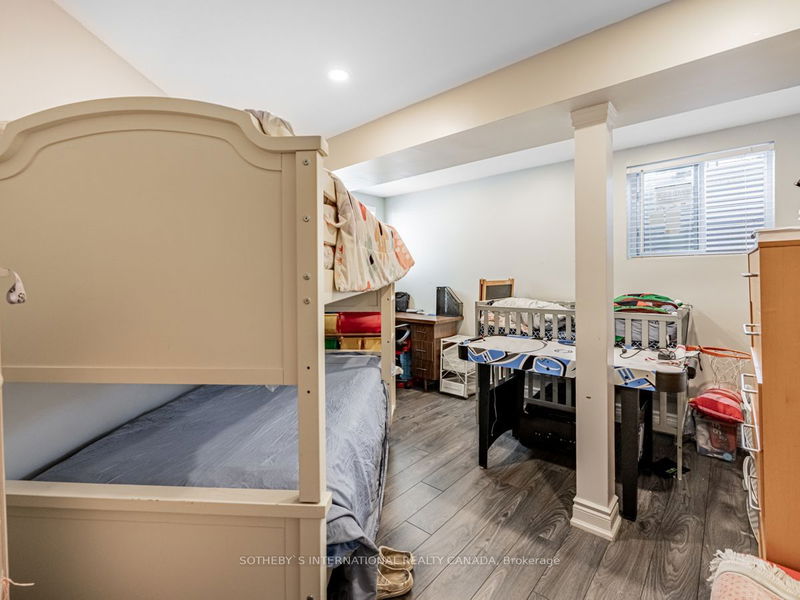 5930 Bassinger Pl  Mississauga, L5M 6K5 | Image 32