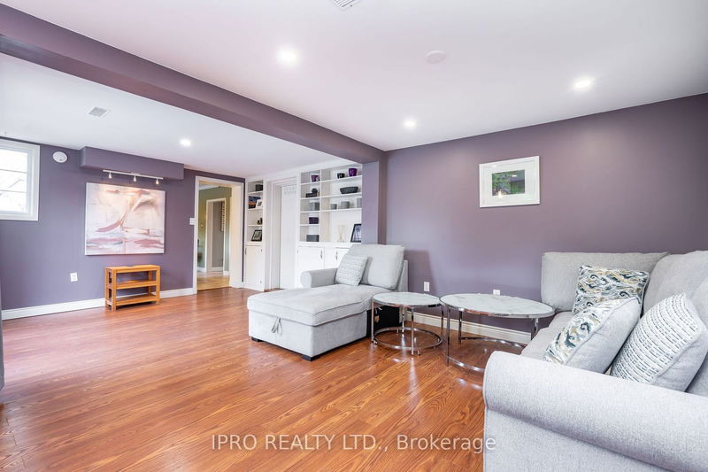 23 Ferndale Cres  Brampton, L6W 1G1 | Image 18