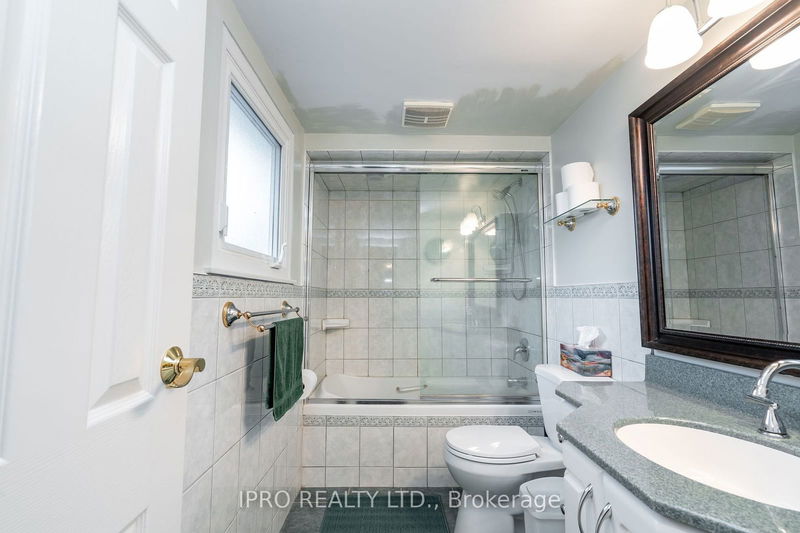 23 Ferndale Cres  Brampton, L6W 1G1 | Image 25