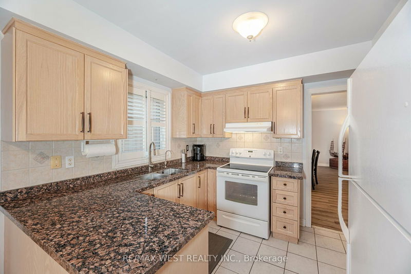 75 Fountainbridge Dr  Caledon, L7E 1V6 | Image 10