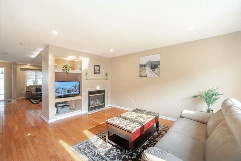 30 Marshmarigold Dr  Brampton, L7A 2S7 | Image 13