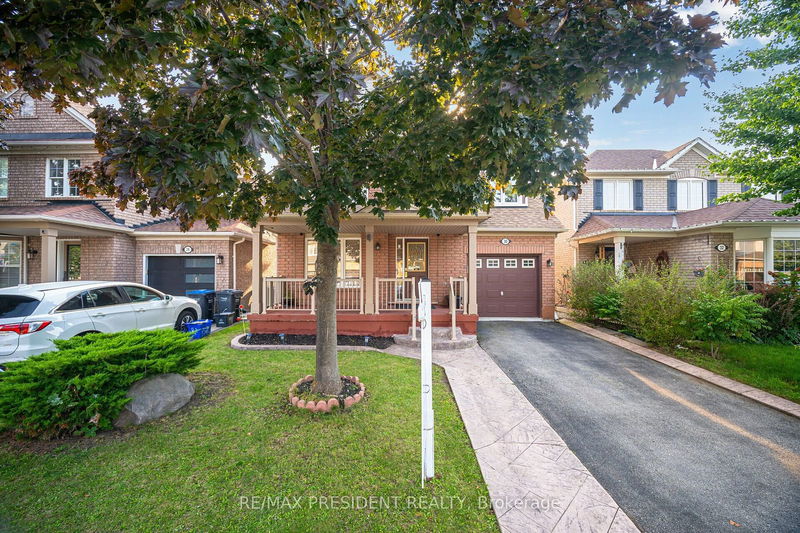 30 Marshmarigold Dr  Brampton, L7A 2S7 | Image 2