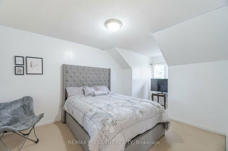 30 Marshmarigold Dr  Brampton, L7A 2S7 | Image 29