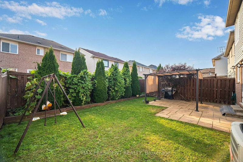 30 Marshmarigold Dr  Brampton, L7A 2S7 | Image 37