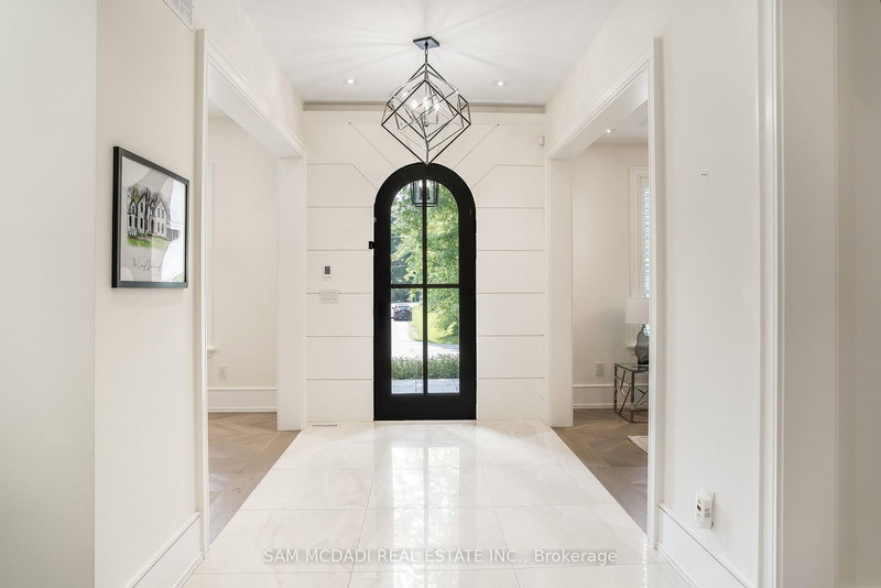 231 Wedgewood Dr, Oakville, L6J 4R6 | Image 2