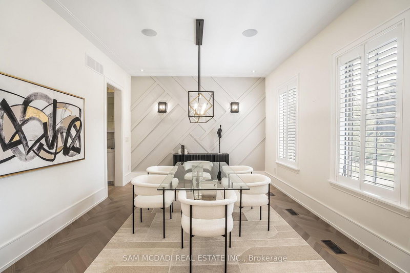 231 Wedgewood Dr, Oakville, L6J 4R6 | Image 3