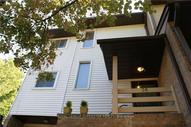 home for lease on 93-38 LYNDEN Circle