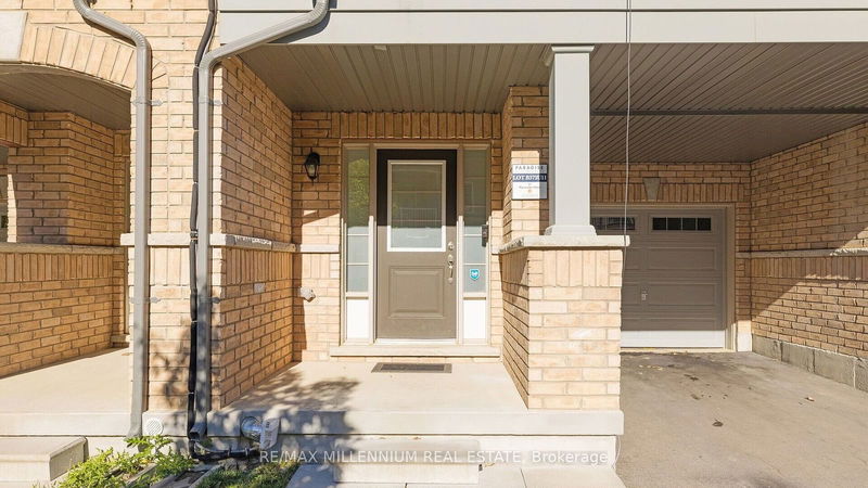 15 Haymarket Dr  Brampton, L7A 5C3 | Image 3