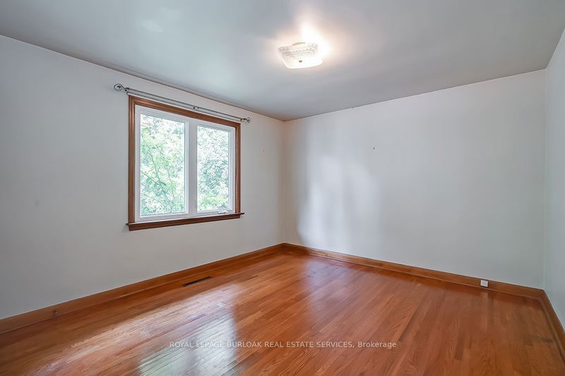 225 Wilton St  Burlington, L7N 1V8 | Image 19