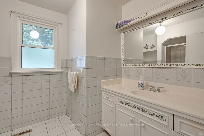 225 Wilton St  Burlington, L7N 1V8 | Image 20