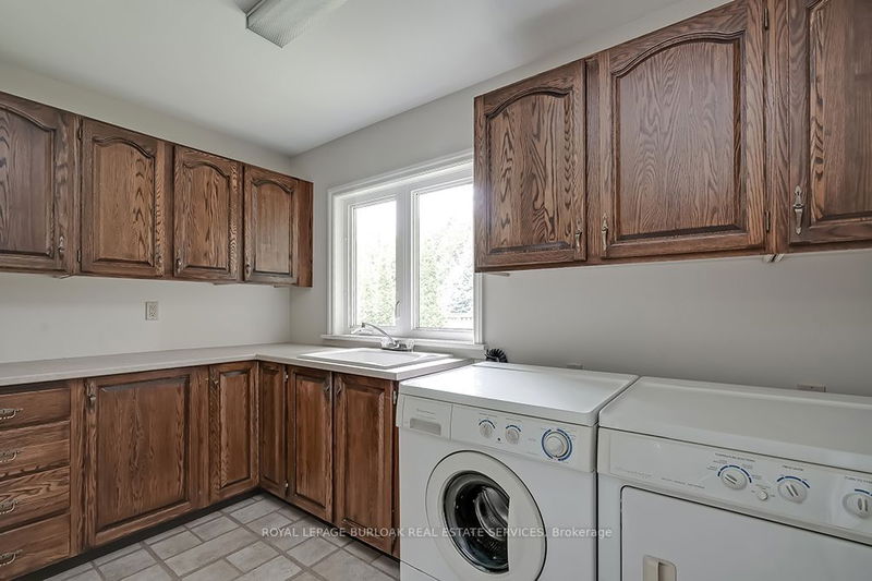 225 Wilton St  Burlington, L7N 1V8 | Image 22