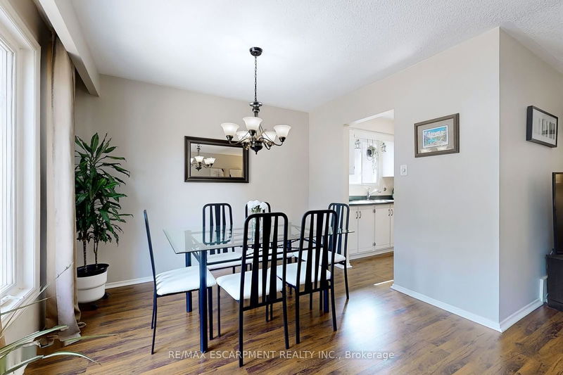 5006 Brady Ave  Burlington, L7L 3X6 | Image 10