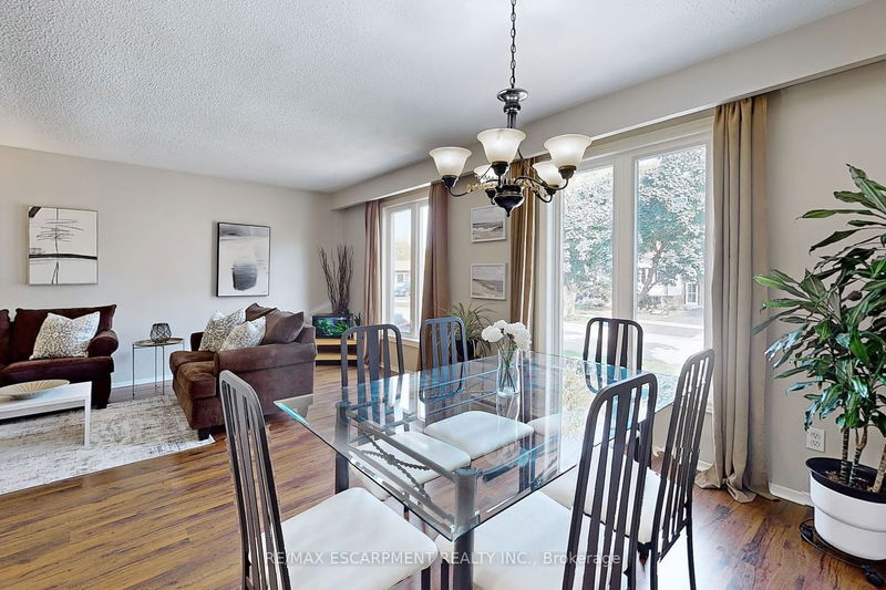 5006 Brady Ave  Burlington, L7L 3X6 | Image 12