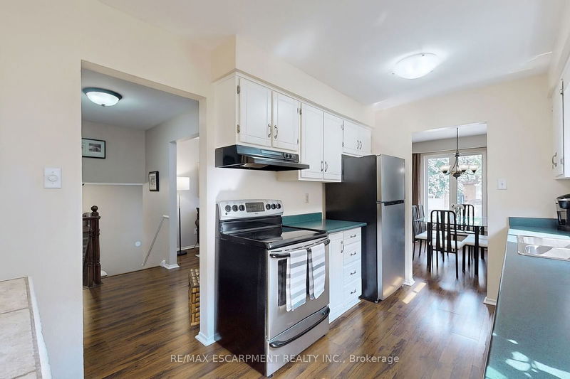 5006 Brady Ave  Burlington, L7L 3X6 | Image 16