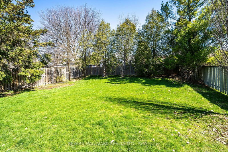 583 Elliott Cres  Milton, L9T 3G5 | Image 21