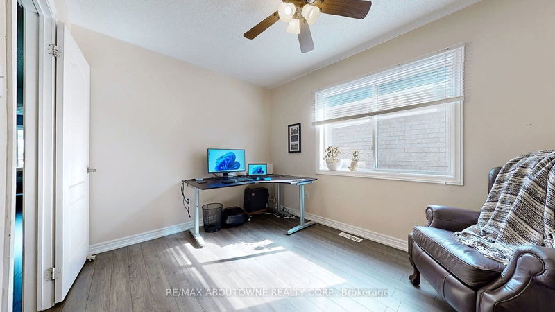 14 Saffron Cres  Brampton, L6S 6H5 | Image 25