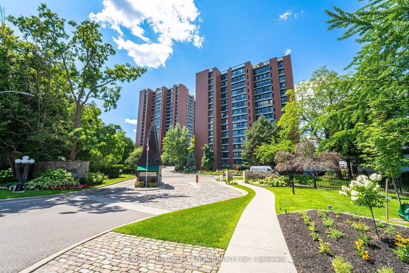 1400 Dixie Rd #409, Mississauga, Ontario (MLS W9383812)