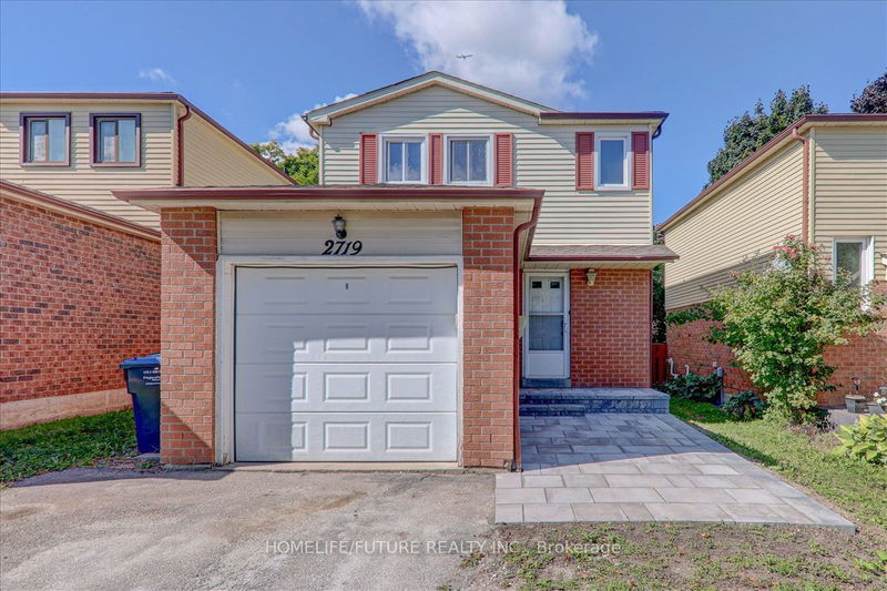 home for lease on 2719 Gananoque Drive